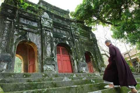  KinhNghiemDuLich.org   Ve voi Hue thuong Bao Quoc Tu thang tram cung thoi gian