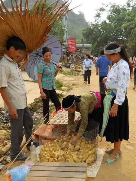 KinhNghiemDuLich.org  Choi cho phien vung ATK