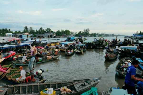 KinhNghiemDuLich.org  di Hau Giang ghe cho noi Nga Bay