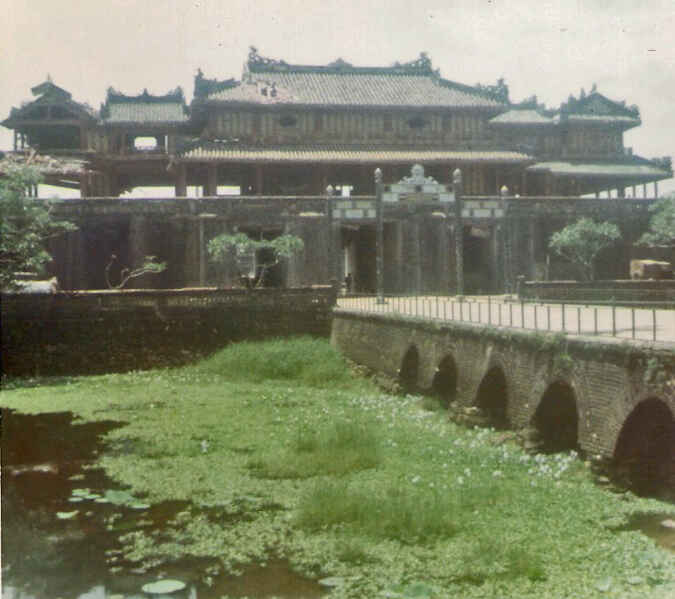 Sổ tay du lịch_sổ tay_du lịch_so tay du lich_so tay_du lich_KinhNghiemDuLich.org_sotay_dulich_dọc miền đất nước_doc mien dat nuoc_ve voi hue thuong_hien trang hue