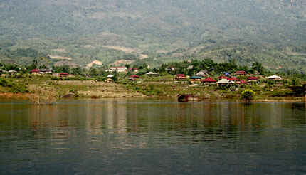 KinhNghiemDuLich.org  Ho thuy dien Son La mot Ha Long tren nui