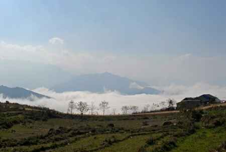 KinhNghiemDuLich.org Huyen ao coi tien canh Y Ty trong suong mo
