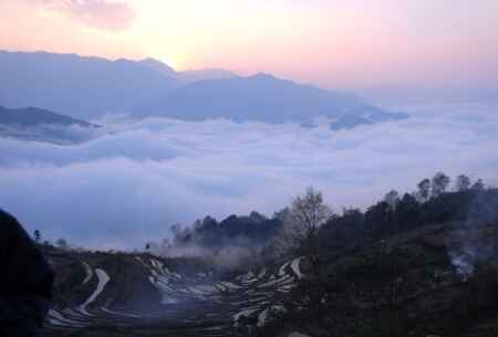 KinhNghiemDuLich.org Huyen ao coi tien canh Y Ty trong suong mo
