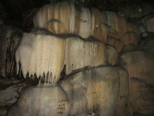  KinhNghiemDuLich.org  Kham pha bi an ve hang dong ca than Cam Thuy