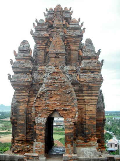 KinhNghiemDuLich.org  Kỳ bi thap Cham Binh Dinh