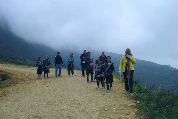KinhNghiemDuLich.org  Len choi thung lung muong hoa