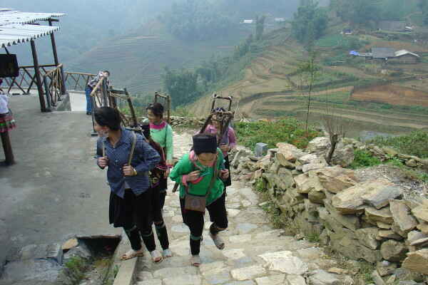 KinhNghiemDuLich.org  Len choi thung lung muong hoa