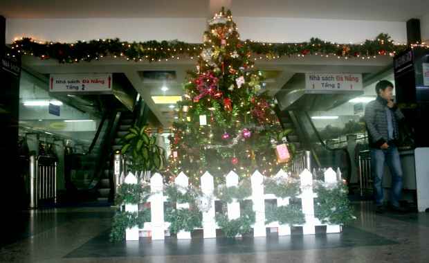 KinhNghiemDuLich.org Ron rang Giang sinh tai Da Nang