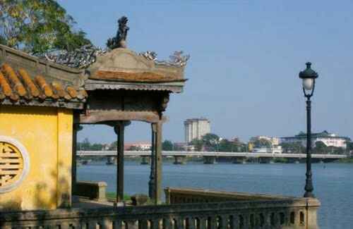 Sổ tay du lịch_sổ tay_du lịch_so tay du lich_so tay_du lich_KinhNghiemDuLich.org_sotay_dulich_dọc miền đất nước_doc mien dat nuoc_ve voi hue thuong_song huong