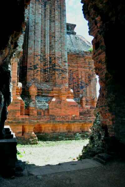 KinhNghiemDuLich.org Doc dao thap banh it o Binh Dinh
