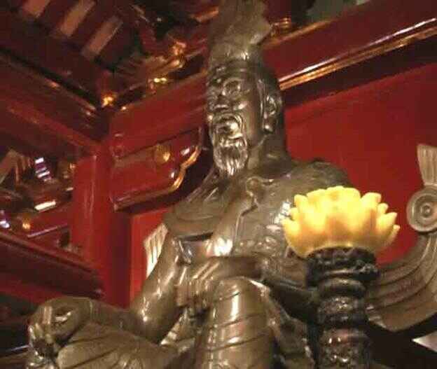 KinhNghiemDuLich.org  Thieng lieng Den Cha Den Me