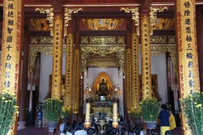  KinhNghiemDuLich.org   Ve voi Hue thuong Tu Dam co kinh trong hien dai