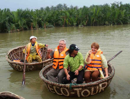 KinhNghiemDuLich.org  Ve Hoi An quang luoi lac thug chai