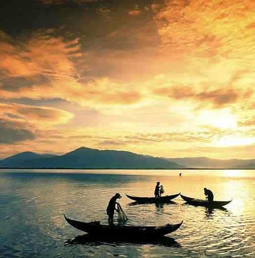Xanh thẳm Vĩnh Hy