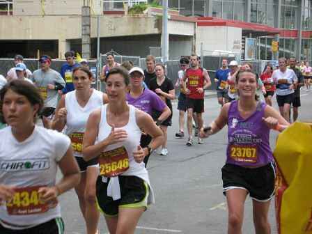 KinhNghiemDuLich.org Cuoc thi marathon va marathon cu ly ngan va nhac dong que