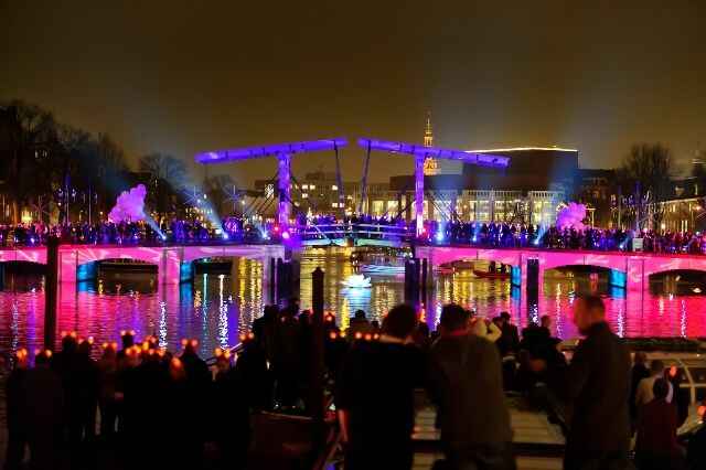 KinhNghiemDuLich.org Le hoi anh sang Amsterdam Light Festival
