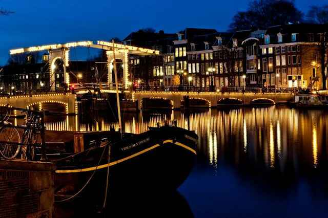 KinhNghiemDuLich.org Le hoi anh sang Amsterdam Light Festival
