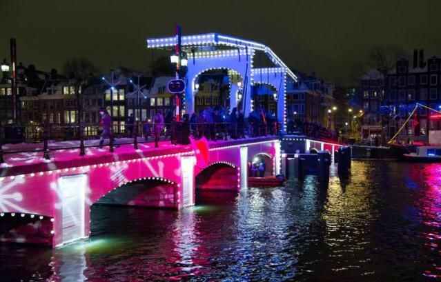 KinhNghiemDuLich.org Le hoi anh sang Amsterdam Light Festival