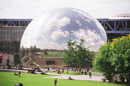 10 địa điểm không thể bỏ lỡ khi du lịch Paris