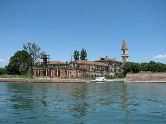  KinhNghiemDuLich.org  Dao Poveglia va nhung truyen thuyet rung ron