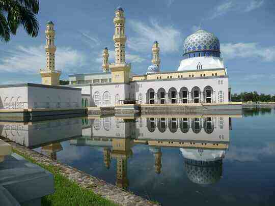 Sabah State Mosque